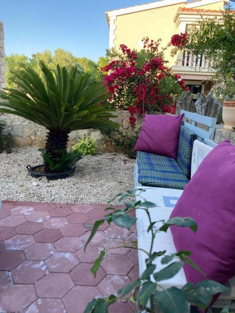 Apartment Milna 8896B Vis Exterior foto